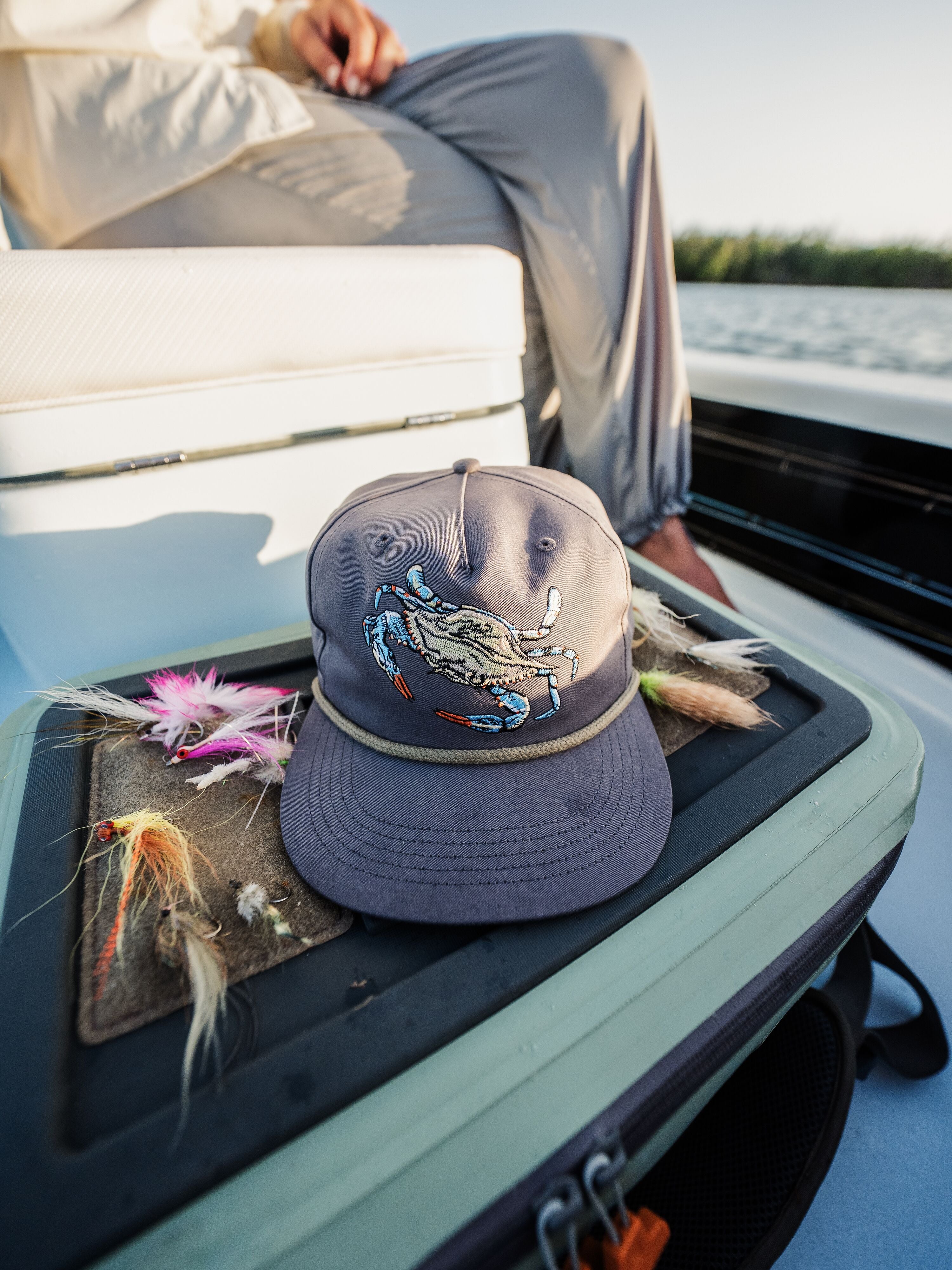 Blue Crab Hat - Charcoal