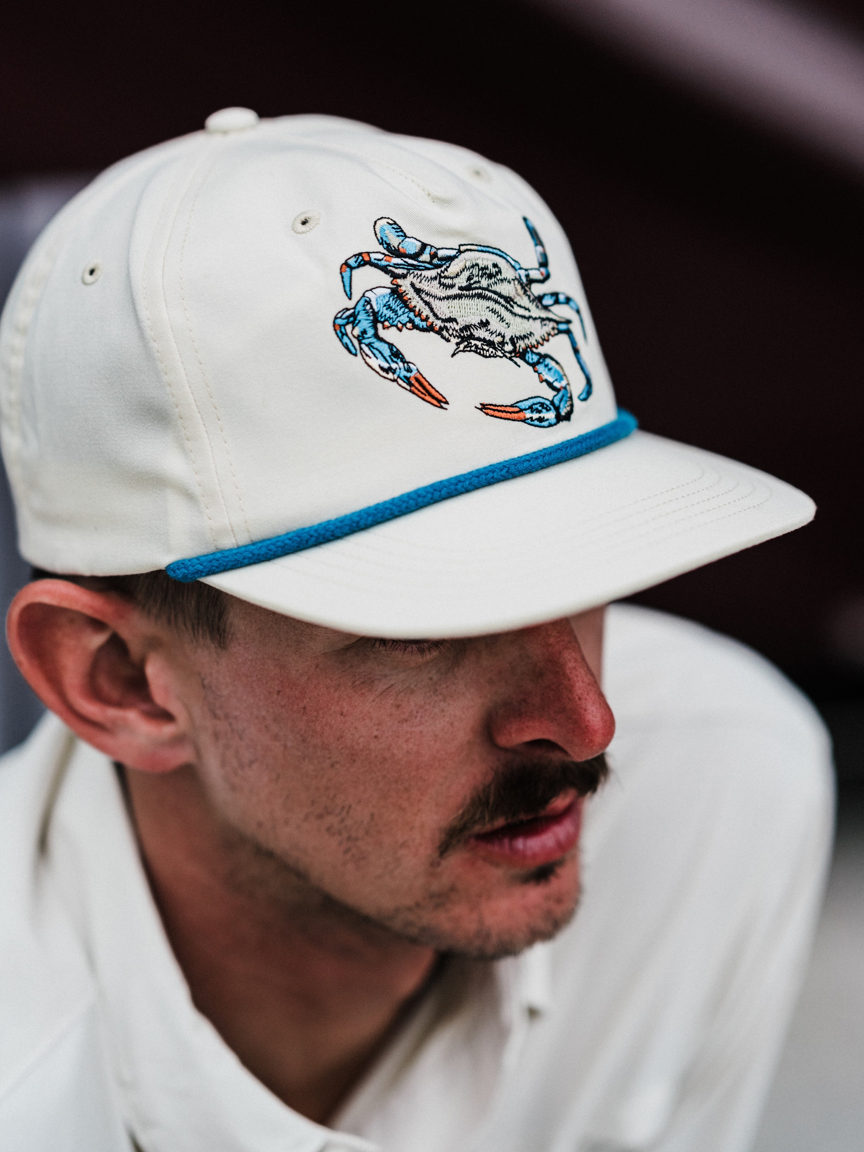 Blue Crab Hat - Ivory