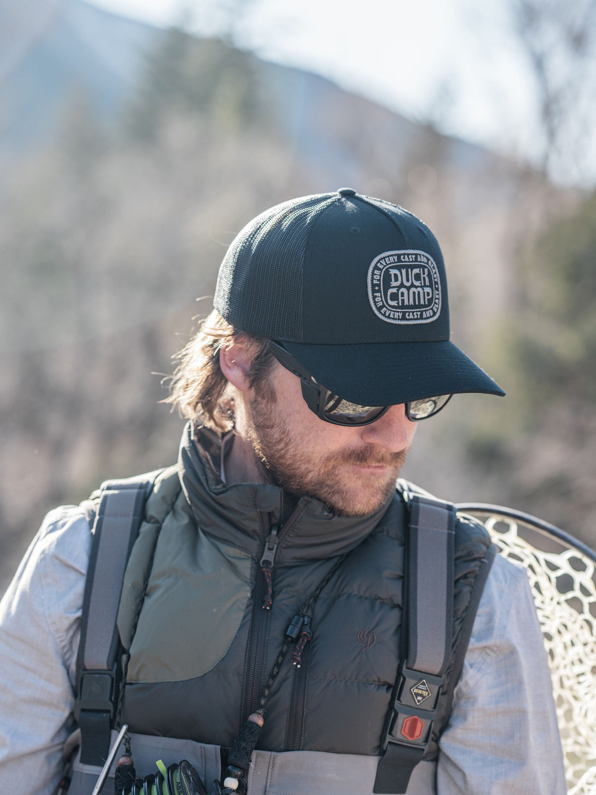 Buckle Badge Austin Trucker - Black