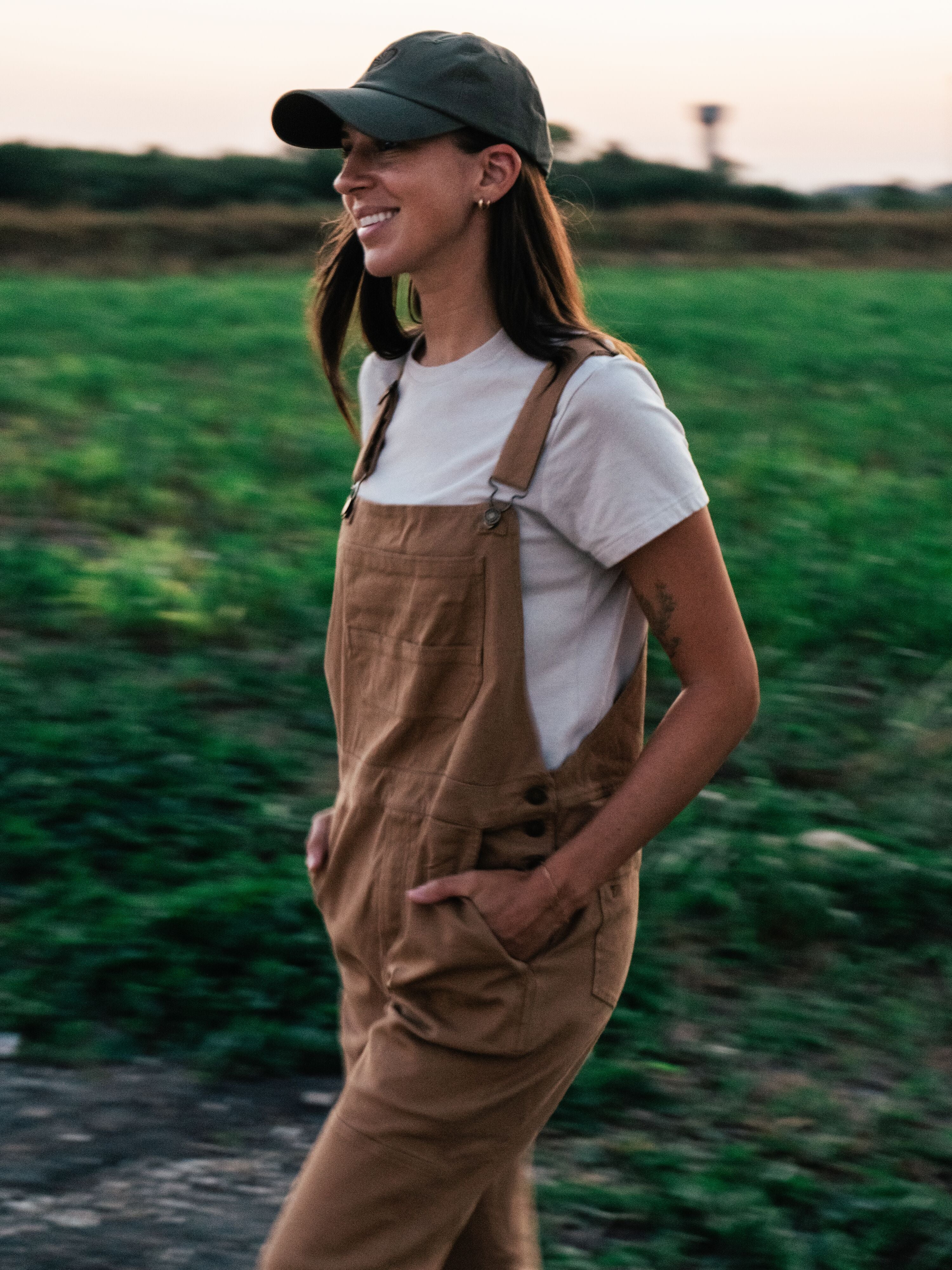W's Essential drirelease® Tee - Sanddollar