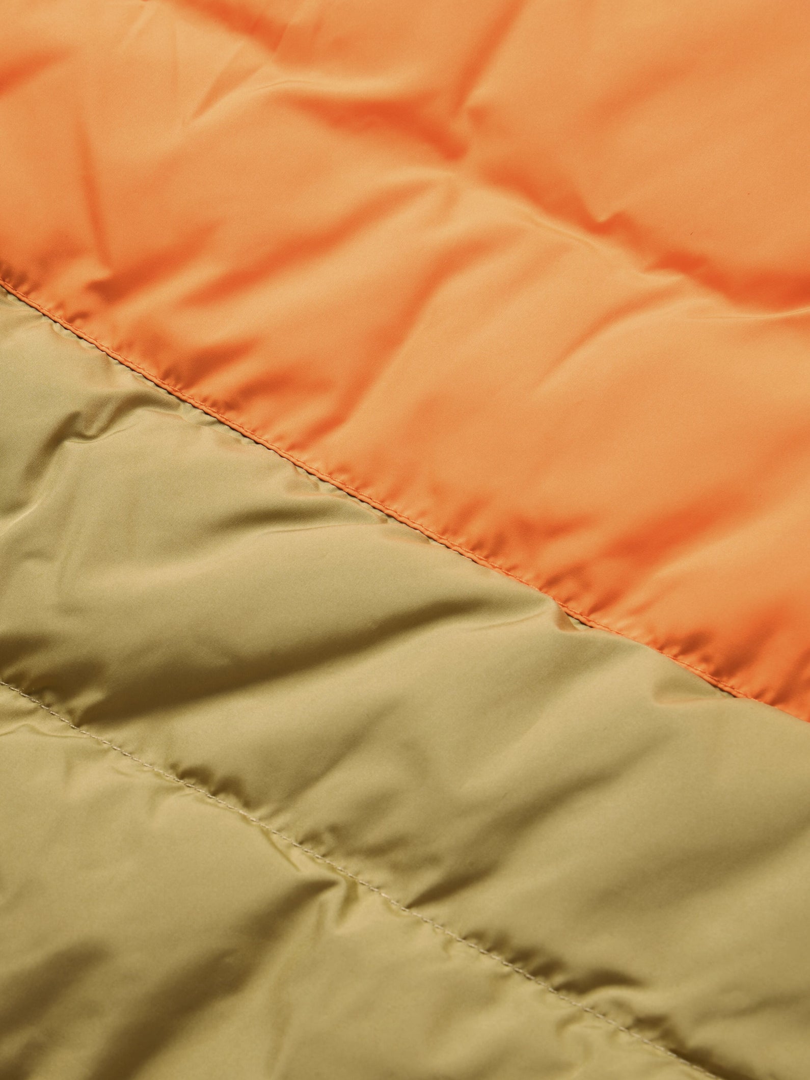 M's DryDown Reversible Vest - Wheat / Pin Oak